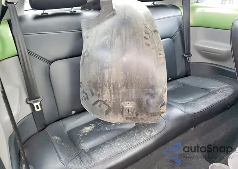 2003 Volkswagen New Beetle Glx из США, поврежденный, VIN 3VWDD21C83M430125